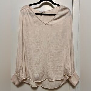 Maison d’ Amelie Champagne Cream V-Neck long sleeve Blouse Top Size LG